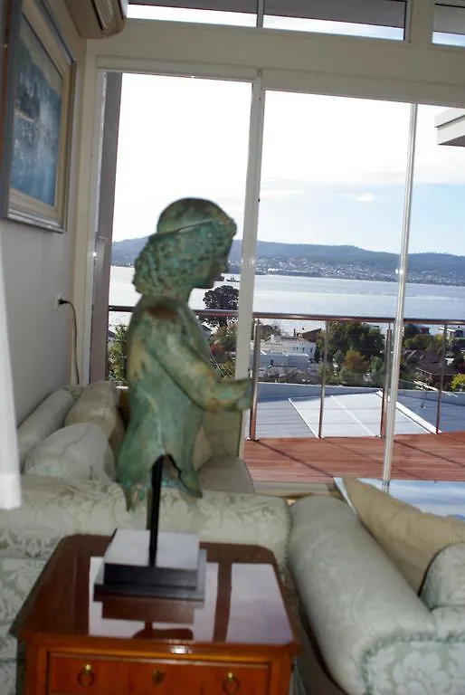 567 Sandy Bay Хобарт Австралия
